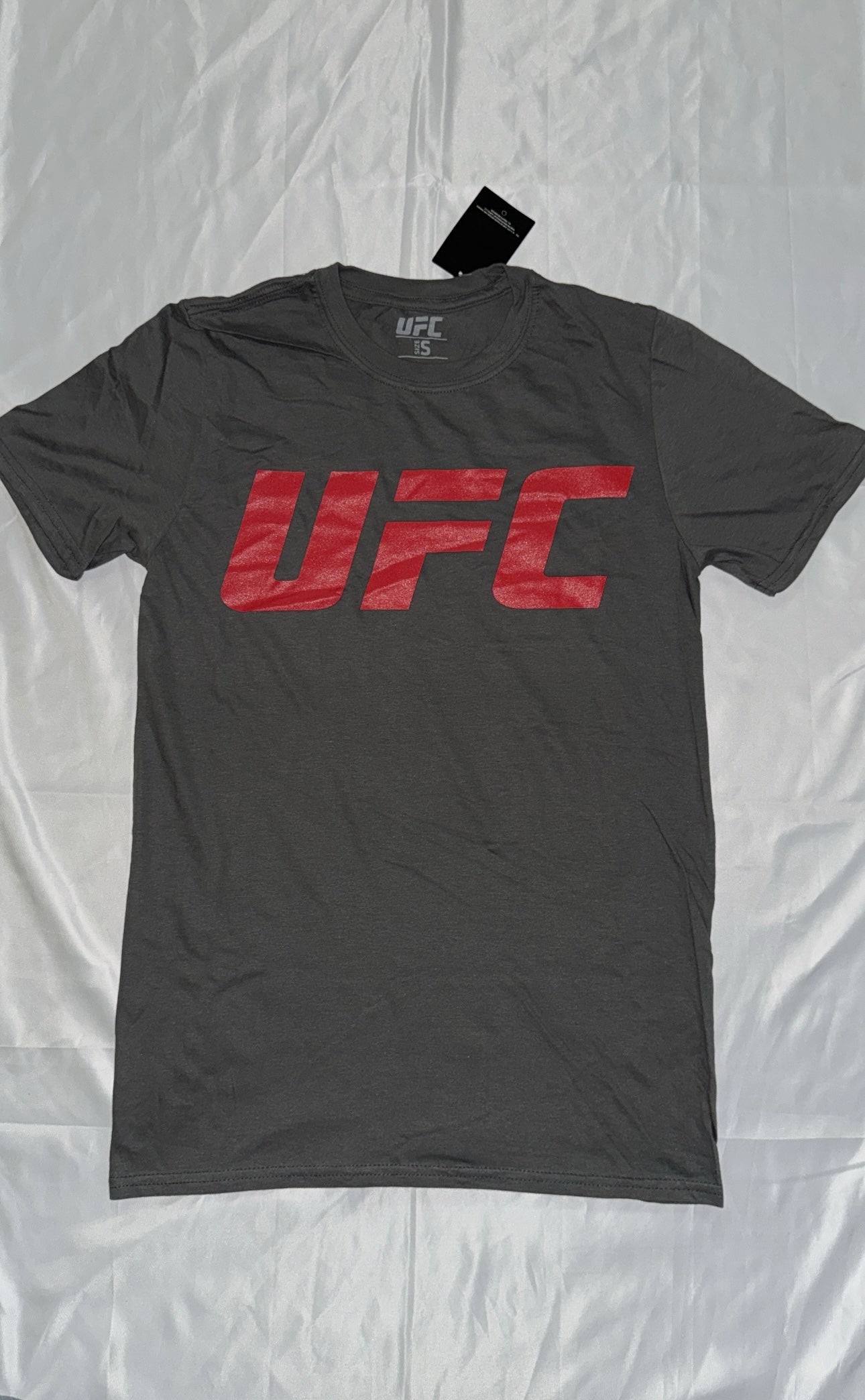 Official UFC Core T-Shirt Large Red Logo- Grey