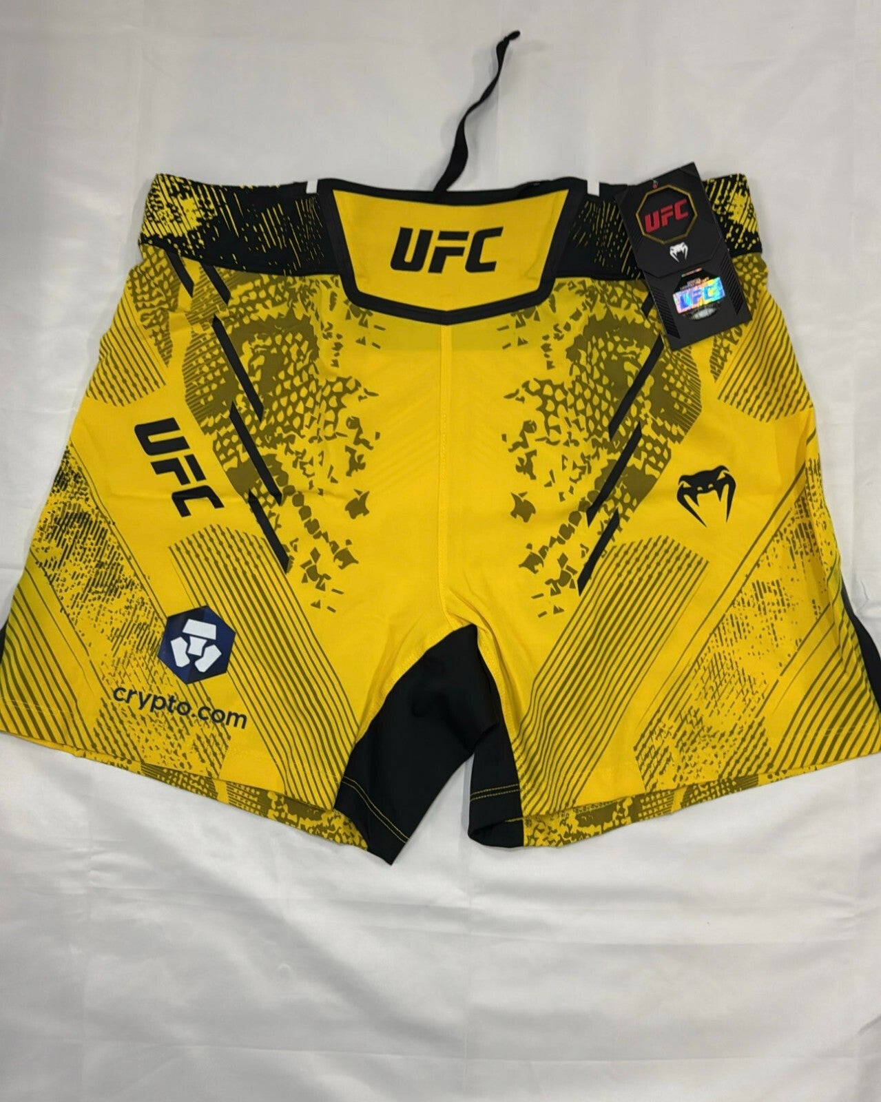 UFC Authentic Adrenaline Fight Night by Venum Mens Fightshort Red Blue White Grn