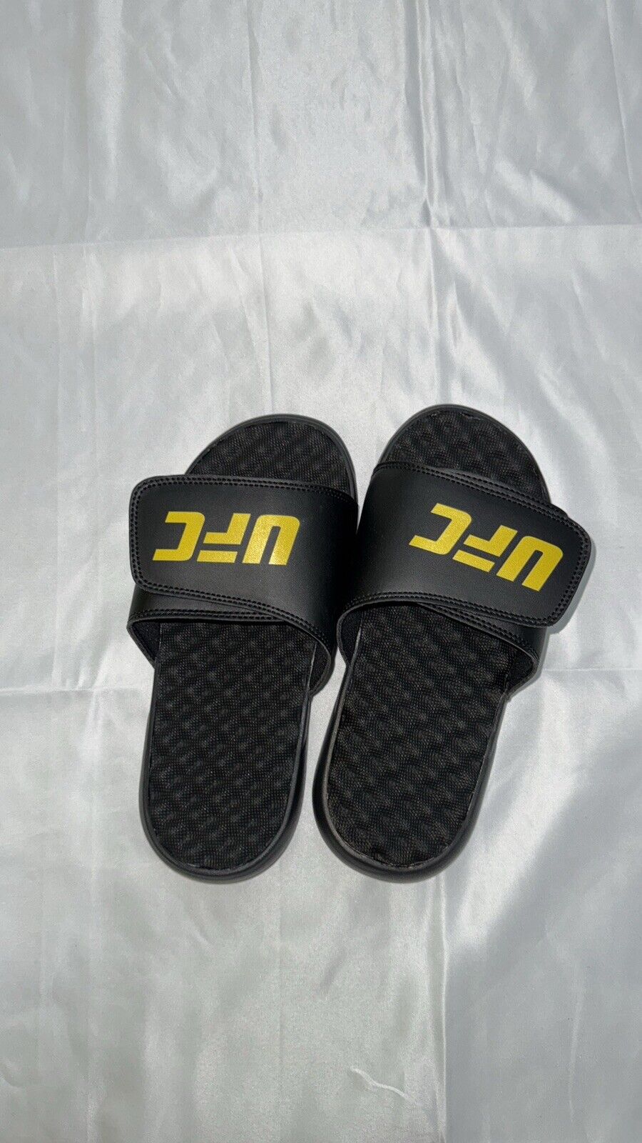 ISlide official UFC Logo Slides - Black/Gold Sliders UK 4