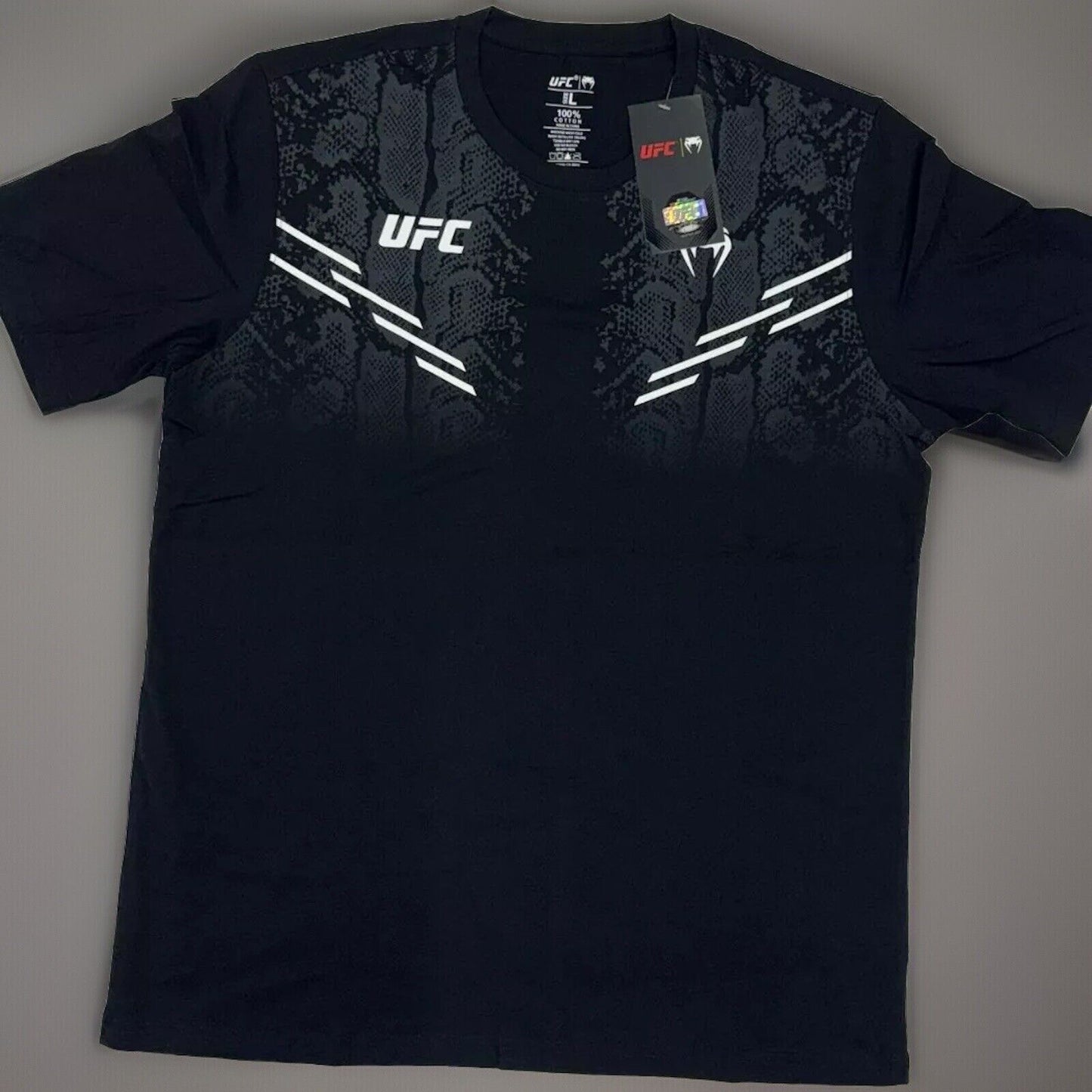 UFC Adrenaline Venum T-shirt Mens Replica Short-sleeve - Black- White/Gold