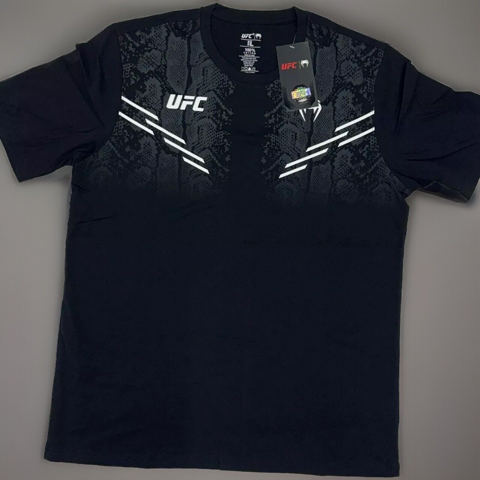 UFC Adrenaline Venum T-shirt Mens Replica Short-sleeve - Black- White/Gold