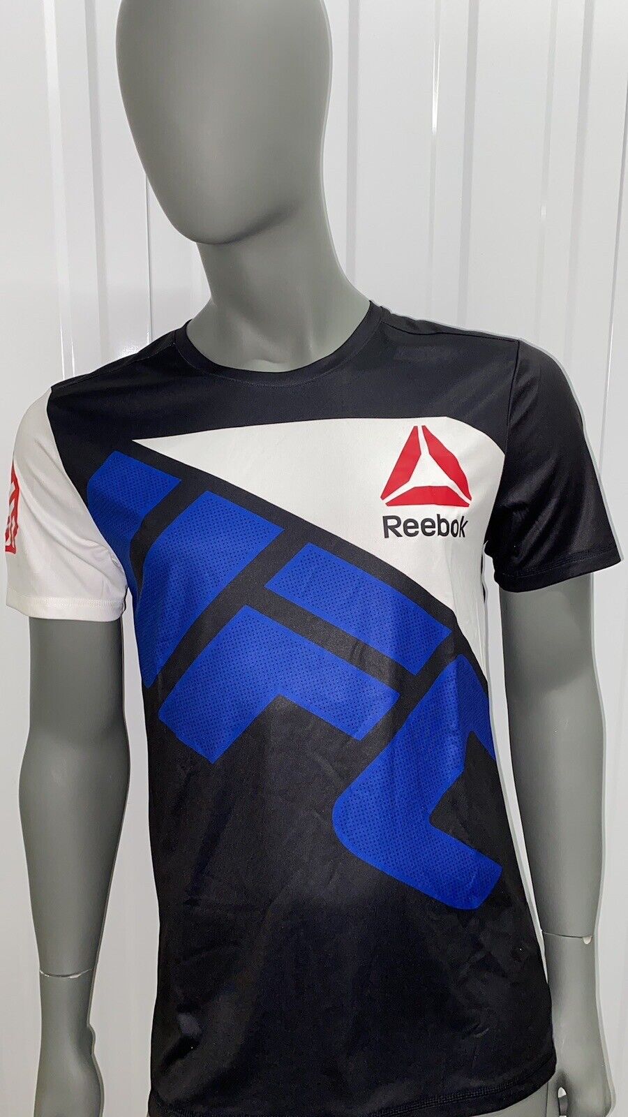 UFC Reebok Adult Joanne Calderwood Walk Out T-Shirt - Medium