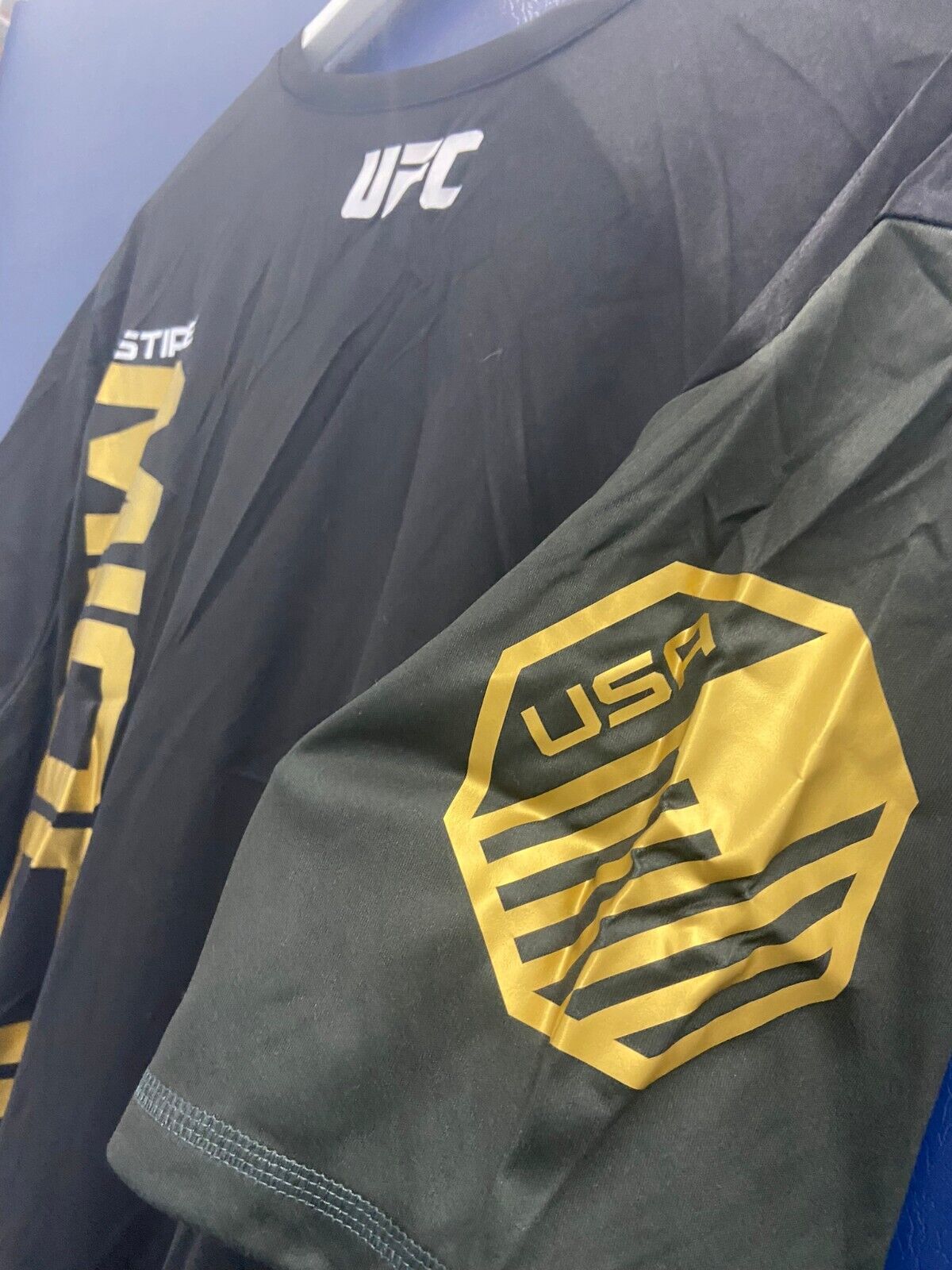 UFC Reebok  Stipe Miocic world champion walk out t-shirt adult 2XL
