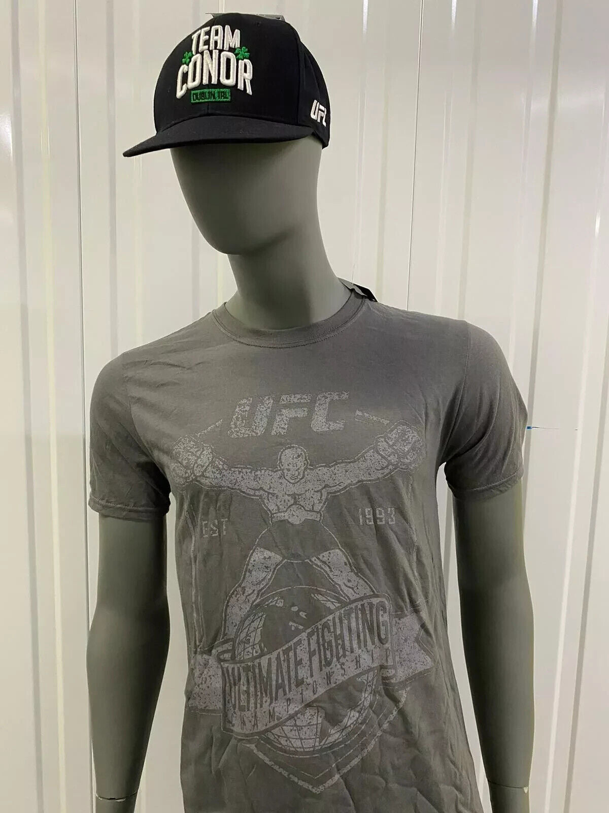 Official UFC T-Shirt Ulti-man Ultimate fighting championship Est 1993 Adults